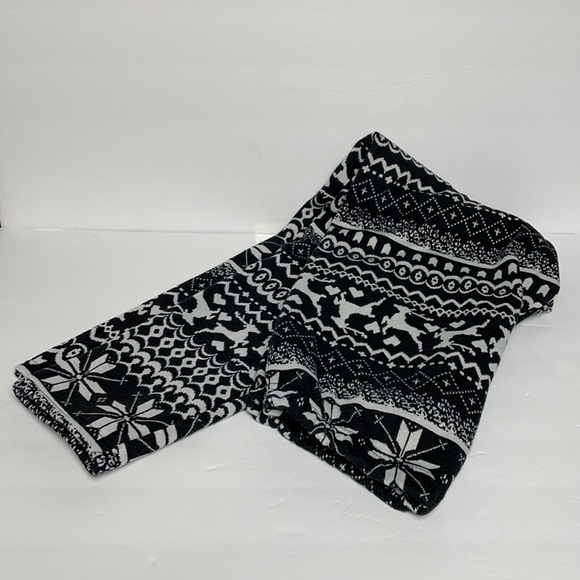 Black and Grey Warm Reindeer Leggings Size Large - Picture 6 of 10